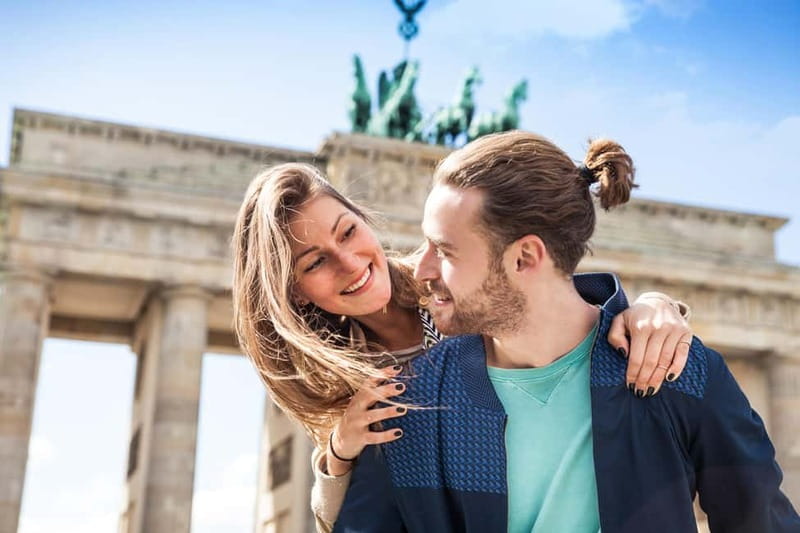 Berlin Essentials: Private Photoshoot at Berlin's top sites - Meeting at Berlin Pavillon am Reichstag, then the shoot plan clicks