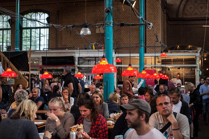 Berlin Evening Culinary Tour - Award Winning - Guides, storytelling, and pacing: what makes the night feel easy or slow