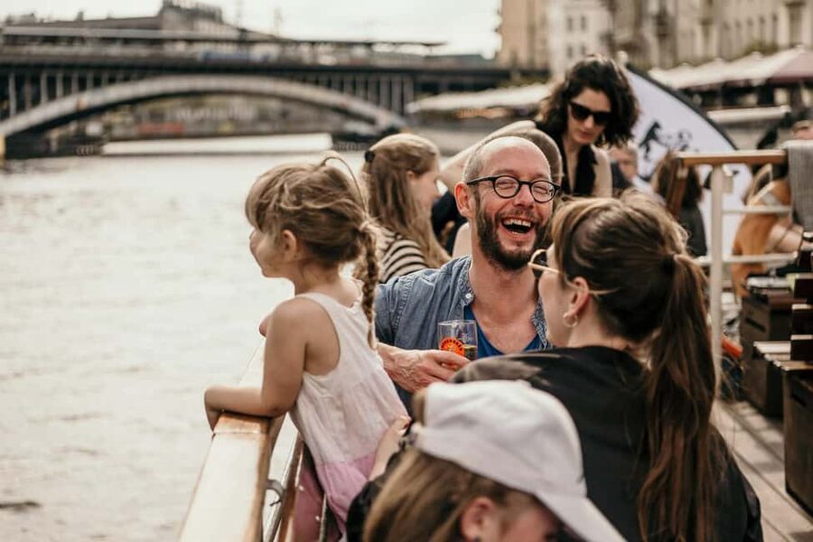 Berlin: Evening JAZZ Cruise with "Markus Ehrlichs" Jazz Trio - Key things to know before you board