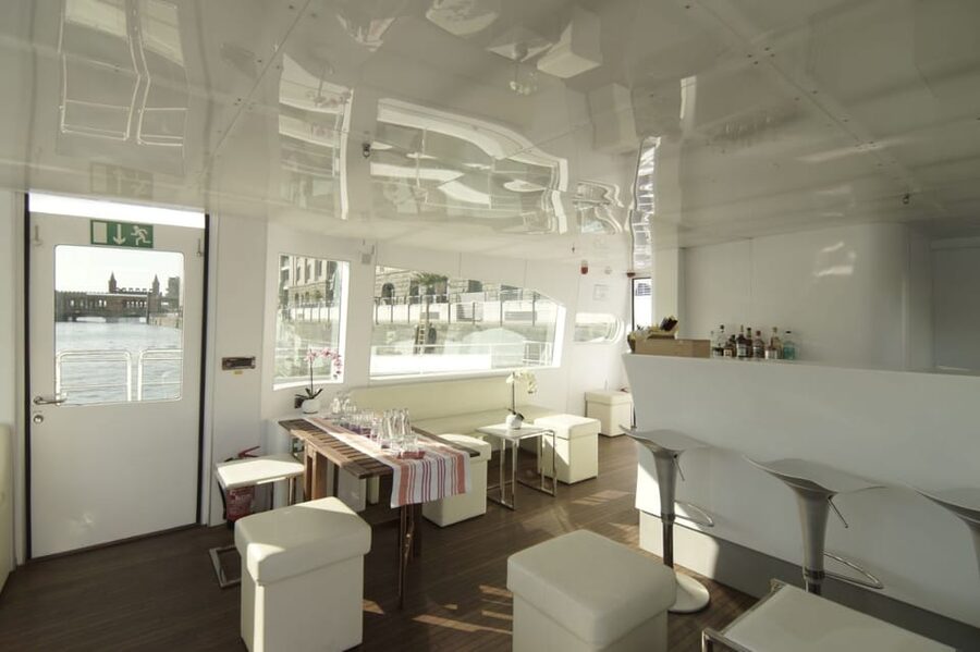 Berlin: Exclusive Boat Tour on a Solar-Powered Catamaran - Should you book this $41 solar catamaran cruise?