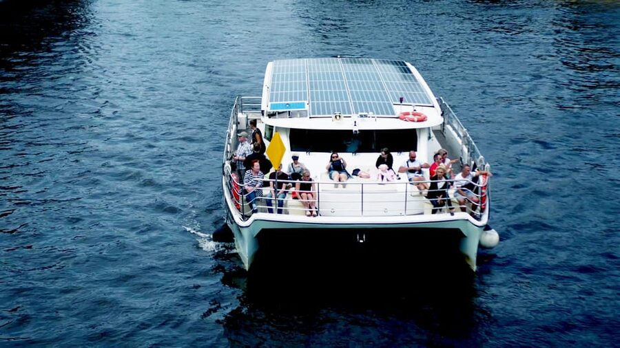 Berlin: Exclusive Boat Tour on a Solar-Powered Catamaran - Who should book this solar catamaran tour, and who should skip it