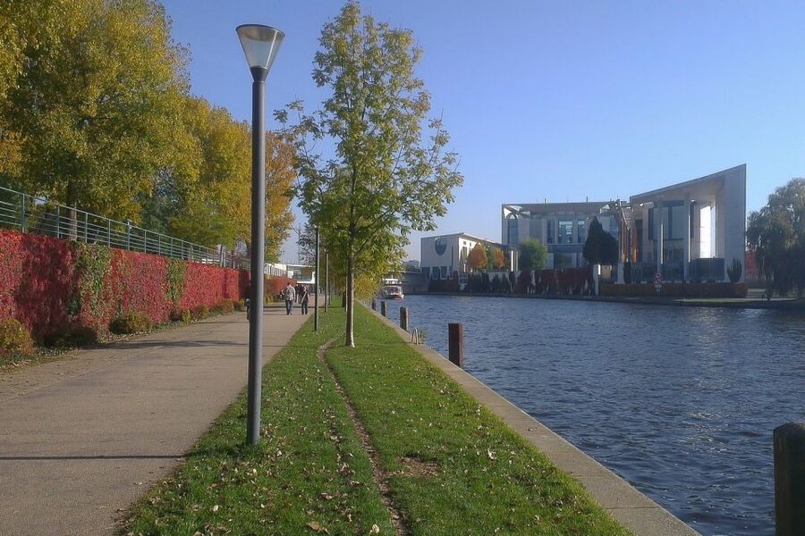 Berlin Express: Private 1-Hour E-Rickshaw Ride - Meeting at Potsdamer Platz 2, then setting your own pace