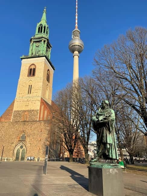 Berlin Food Tour: Taste the Best with a Full Meal & Beer - Craft beer tasting finish, German tradition plus Berlin experimentation