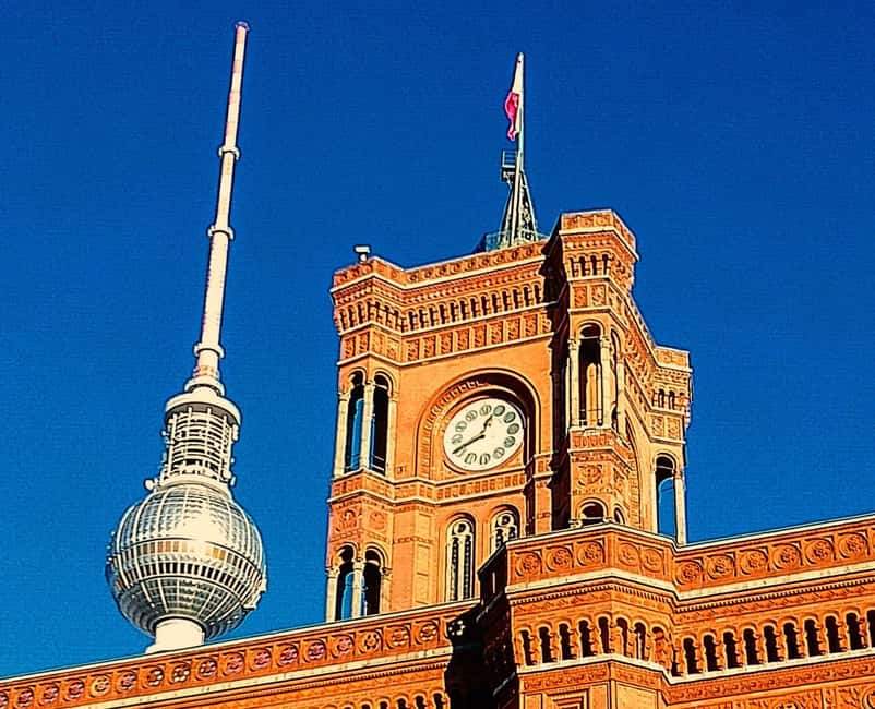 Berlin: From East to West & Wall Tour by Bike with a Guide - Why this East to West route is a great half-day format