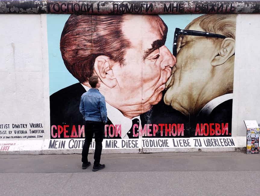 Berlin: From East to West & Wall Tour by Bike with a Guide - Bikes, helmets, rain gear, and the fact that luggage won’t ruin your day