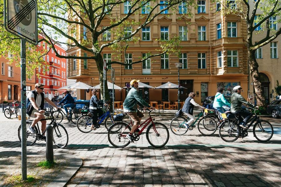 Berlin: Green City Guided Bike Tour - How long is it, and what does 3 hours feel like on a bike?