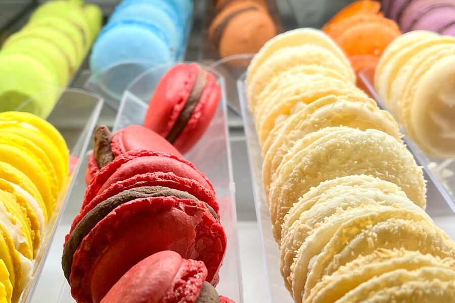 Berlin: Guided Street Food & Cultural Walking Tour - Dessert at the End, Vegan Options Included