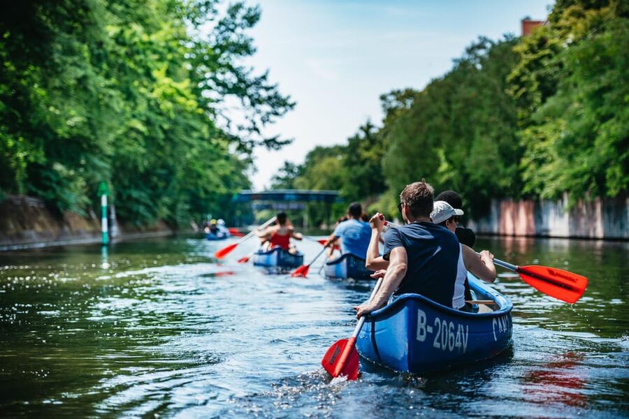Berlin: Guided Tour by Canoe - Oberbaum Bridge and the Badeschiff View From the Water