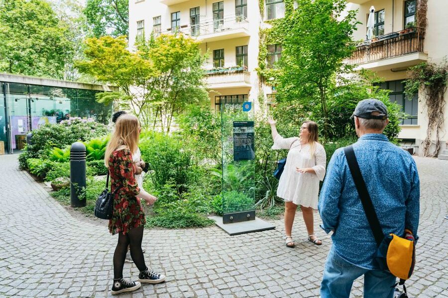 Berlin: Hidden Backyards Guided Walking Tour - Heckmann-Höfe: a 19th-century courtyard that feels like a break from the city