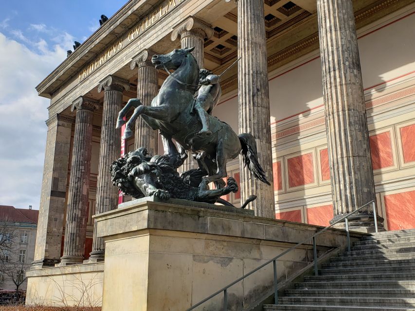 Berlin: Highlights of the City - a Private Bus Tour - A Fast Berlin Wake-Up Call, Without Feeling Rushed
