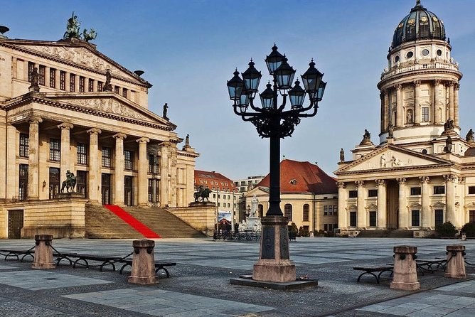 Berlin Highlights Private Guided Walking Tour - A Berlin highlights route that makes sense in 4 hours