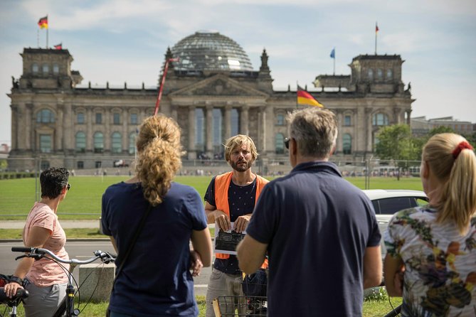 Berlin Highlights Sightseeing Bike Tour in Small Groups - Gendarmenmarkt and Bebelplatz: Squares You Can Picture Without a Map
