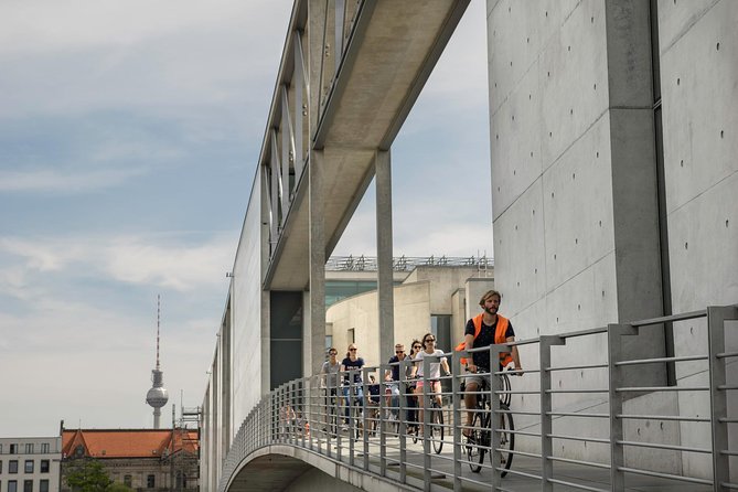 Berlin Highlights Sightseeing Bike Tour in Small Groups - From Berlin Wall Memorial to Federal Power: How the Tour Reads the City
