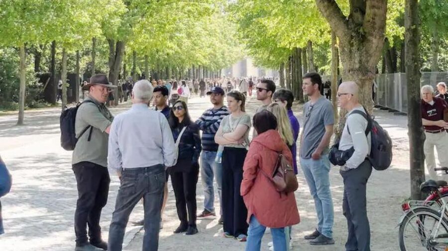 Berlin: Hitler's Berlin The Rise & Fall Guided Walking Tour - Holocaust Memorial, then the route gets darker