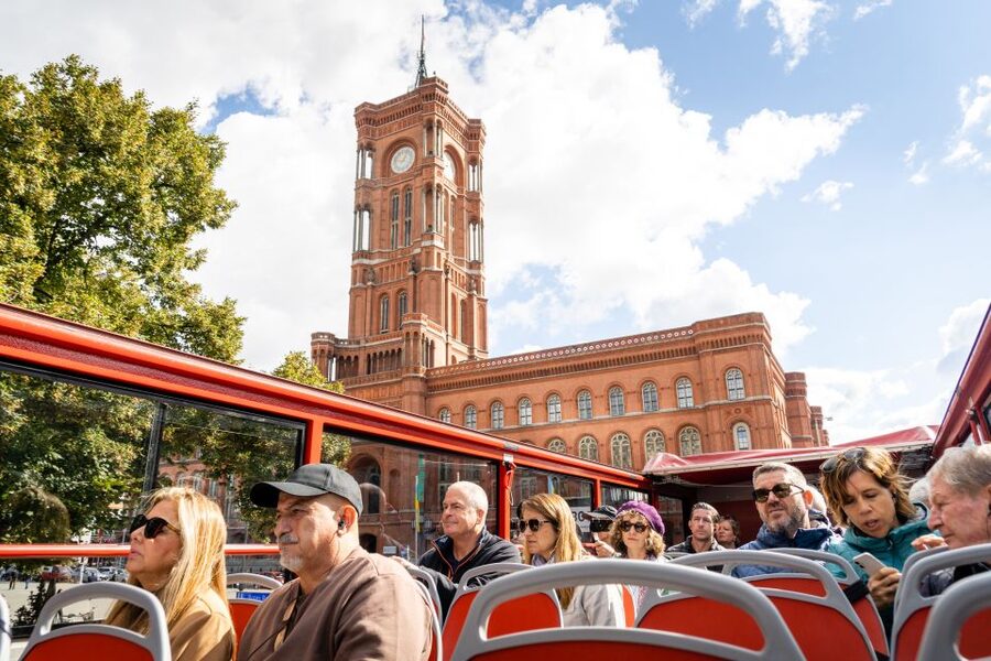 Berlin: Hop-On-Hop-Off Bus with Boat Cruise Option - Victory Column to Zoo and Kurfürstendamm Side Stops