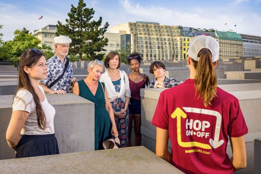 Berlin: Hop-On Hop-Off Sightseeing Bus with Boat Options - Optional 1-hour Spree River boat cruise (April to October)