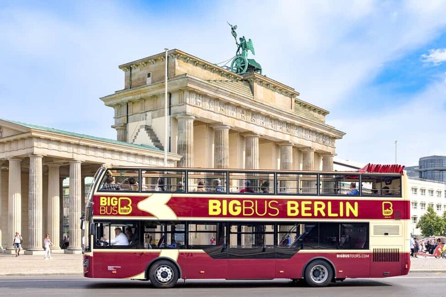 Berlin: Hop-On Hop-Off Sightseeing Bus with Boat Options - Routes, hours, and how to build a 1 or 2 day plan