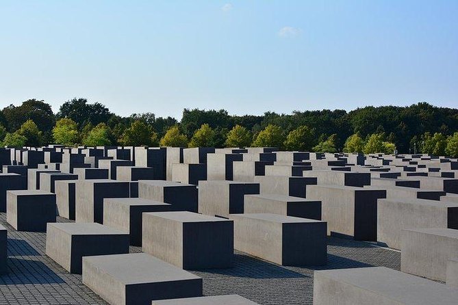 Berlin in one day - day tour with an expert guide - Watchtowers, ghost stations, and Cold War details you can picture