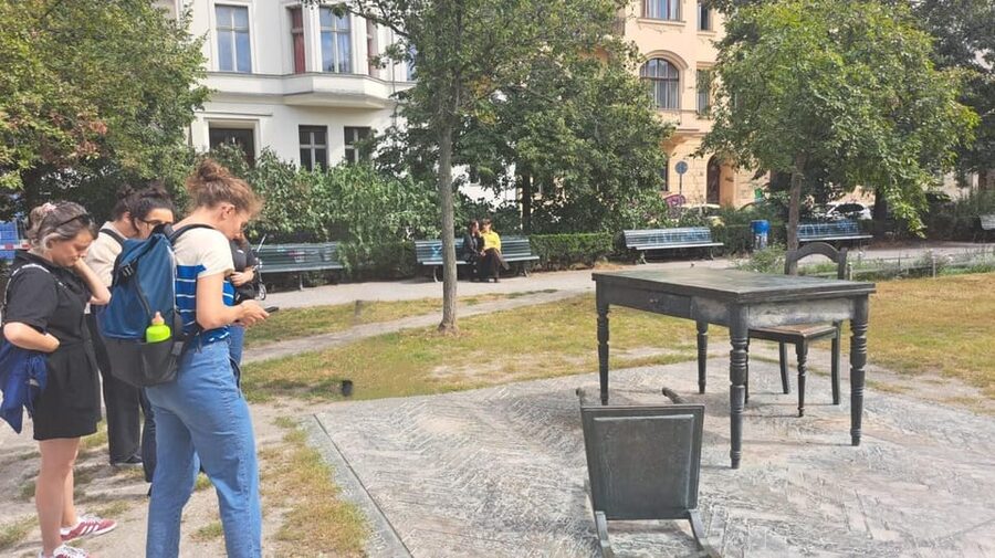 Berlin: Jewish Walking Tour including World War II - The Old Jewish Cemetery and Moses Mendelssohn’s grave