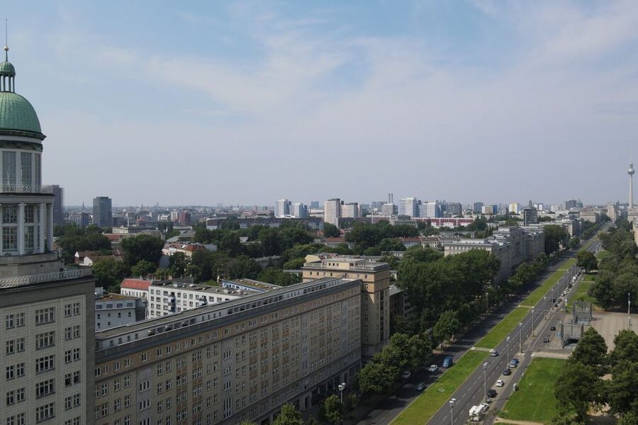 Berlin: Karl-Marx-Allee 2-Hour Tour - Who should book this Karl-Marx-Allee walk