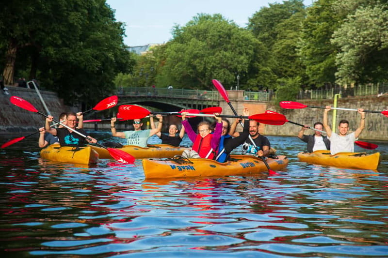 Berlin: Kayaking Tour Kreuzberg - Sunset on Landwehr Canal - Key Things You Will Notice on This Kreuzberg Sunset Paddle