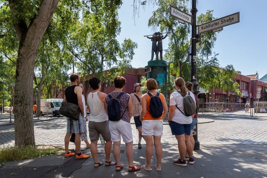 Berlin: Kreuzberg Guided Walking Evening Tour - Price and logistics: does $27 feel like a fair deal?