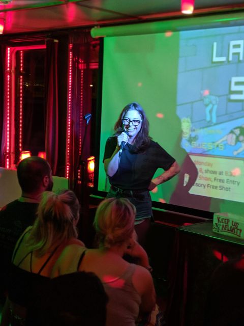 Berlin: Laughing Spree Comedy Show on a Boat - Host Chris (and other named hosts): what makes the show feel welcoming
