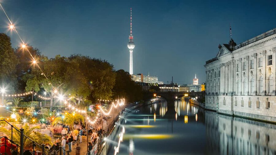 Berlin: Lights Festival Open-Top Night Tour with Live Guide - Festival of Lights at Night: What You’re Really Buying