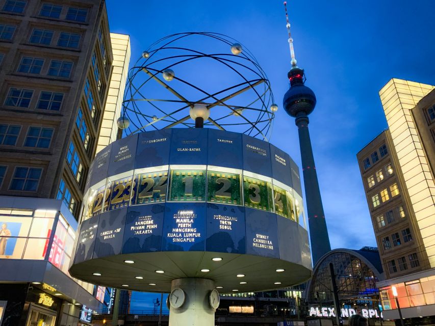 Berlin: Live-Guided Evening Sightseeing Tour by Open-top Bus - Comfort and small annoyances: cold buses, foggy windows, and upstairs seats
