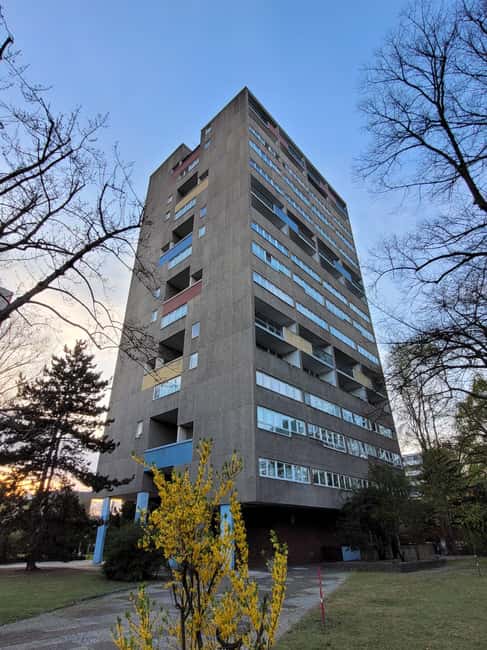 Berlin: Modernist Architecture Tour in the Hansaviertel - Why the Hansaviertel Feels Like Two Cities at Once