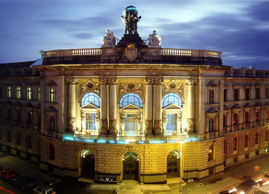 Berlin: Museum of Communication Entrance Ticket - Blue Mauritius and rare stamps, a must-see postal moment