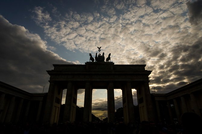 Berlin Photography Masterclass - Private Photography Lesson - Potsdamer Platz: Practicing Fast Shooting in a Busy Photo Zone