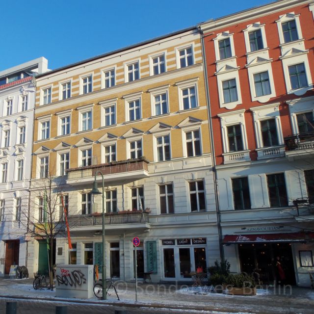 Berlin: Prenzlauer Berg District Guided Walking Tour - Bernauer Straße and the Messel House: Architecture With Street-Level Meaning