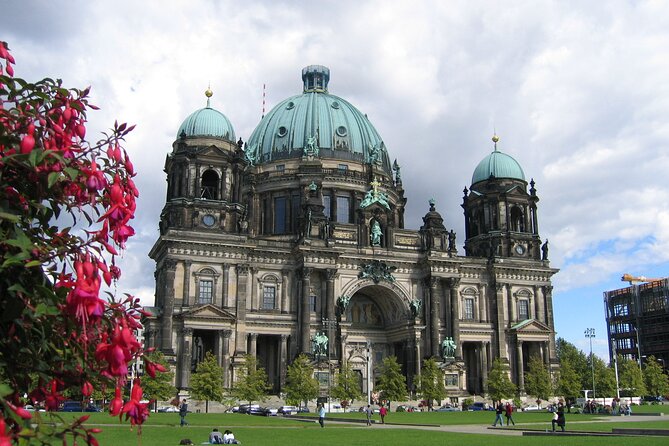 Berlin Private Custom 3-Hour Tour by Car - Berliner Dom, Victory Column, and Ku-Damm: grand scale on the Protestant and Prussian threads