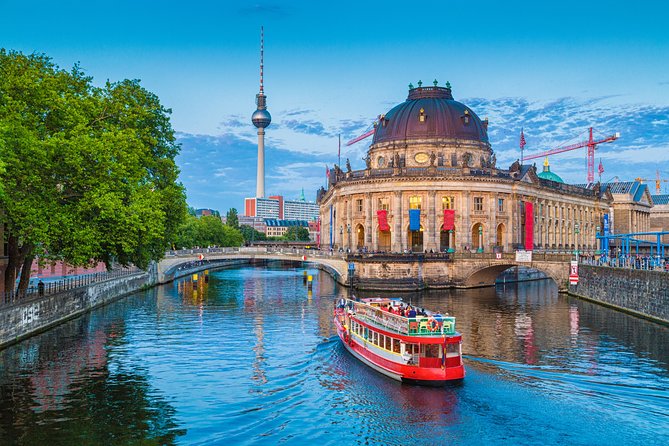 Berlin Private Custom 3-Hour Tour by Car - Kaiser Wilhelm Memorial Church and Kaufhaus des Westens: war remains and modern luxury