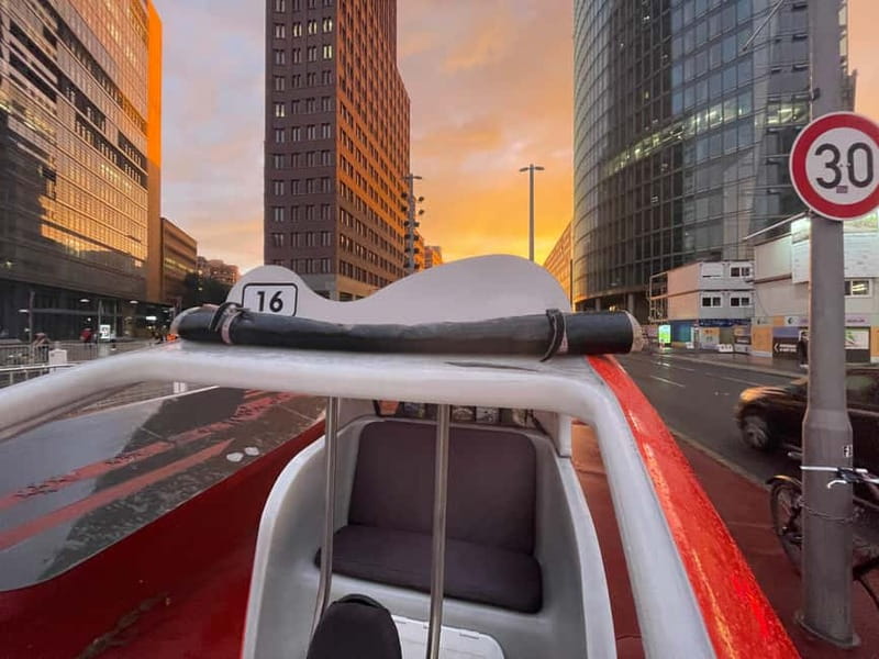 Berlin: Private Sightseeing Tour in an E-Rickshaw - Quick take