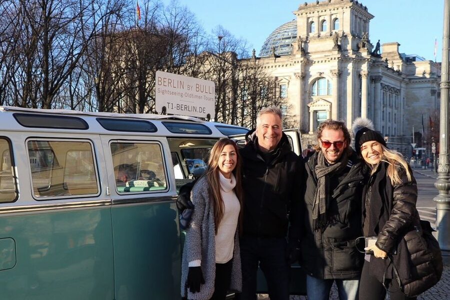 Berlin: Private Sightseeing Tour in Iconic Oldtimer VW Bus - Royal and civic landmarks: City Palace, Jungfern Bridge, Galgenhaus, and Rotes Rathaus