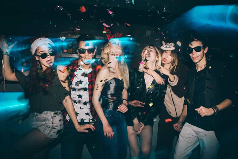 Berlin: Pub Crawl & Party with Free Shots & VIP Club Access - Who this tour suits best, and who should skip it