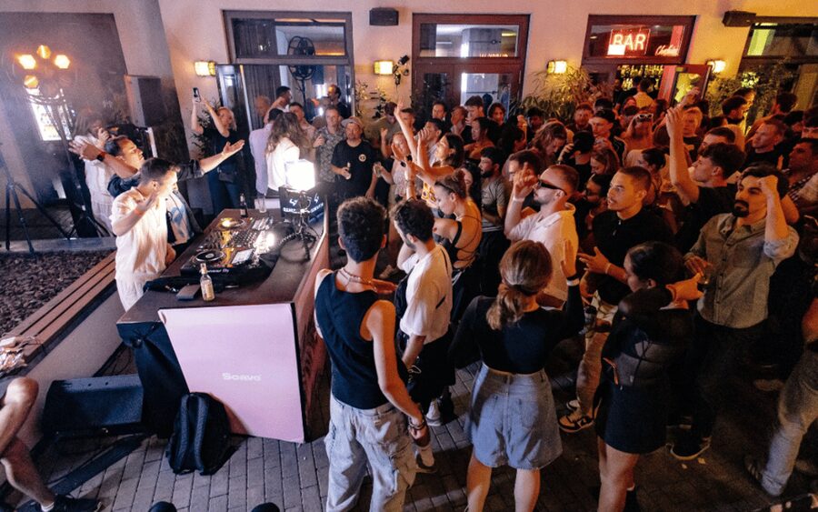 Berlin: Pub Crawl with Shots and VIP Club Entry - Key Points to Know Before You Go