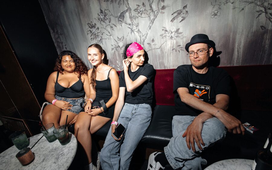 Berlin: Pub Crawl with Shots and VIP Club Entry - Practical Rules for a Smooth, Safe Night in Berlin