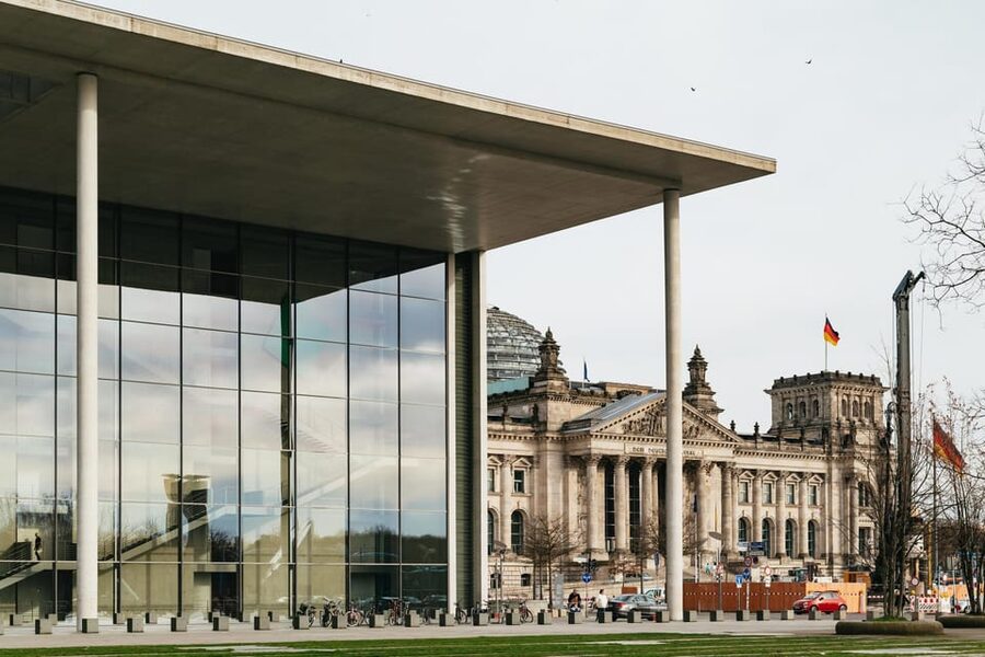 Berlin: Reichstag, Dome and Government District Guided Tour - When the Dome Is Closed: How This Tour Adapts