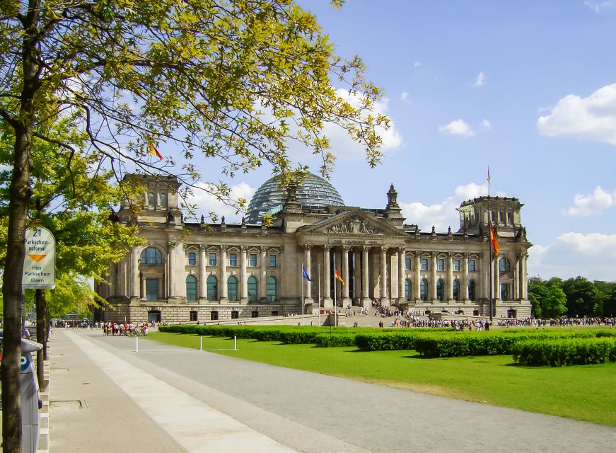 Berlin: Reichstag, Plenary Chamber, Cupola & Government Tour - Why the Reichstag Dome plus Plenary Chamber Works So Well