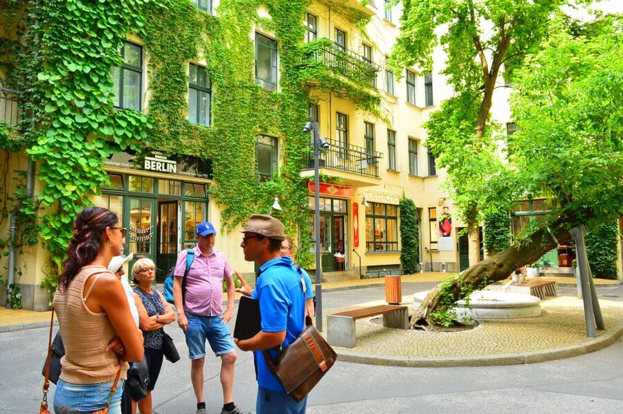 Berlin Reunited and Revived! 3-Hour Alternative Tour - Prenzlauer Berg and Kulturbrauerei: Creative Energy Meets New Families