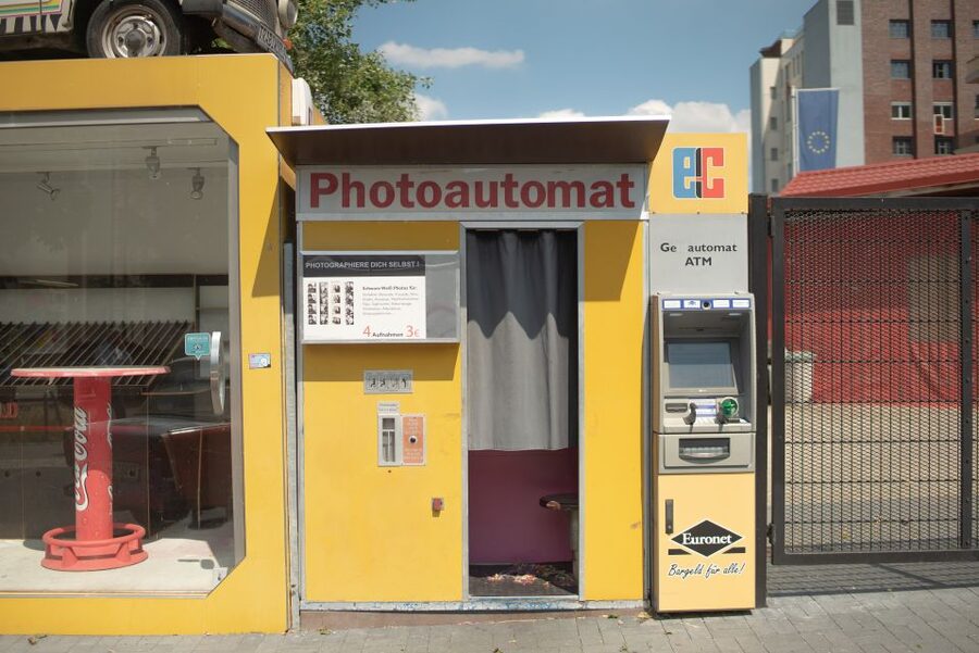 Berlin Reunited and Revived! 3-Hour Alternative Tour - Friedrichshain and Kreuzberg: Rent Pressure and the Alternative Counterweight