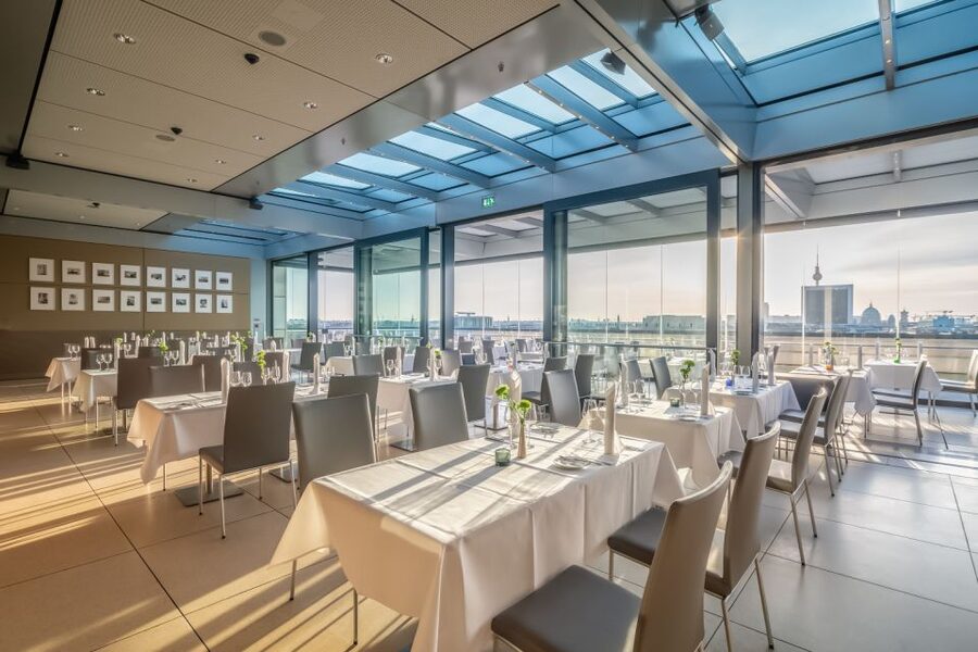 Berlin: Rooftop Dinner at the Käfer Restaurant Reichstag - Dinner at the Käfer Restaurant Reichstag: Why this setting feels different