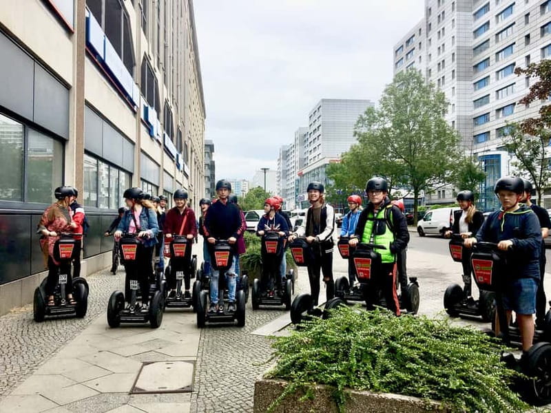 Berlin's Best: Guided Segway tour Adventure - Guide Style and How It Affects Your Experience