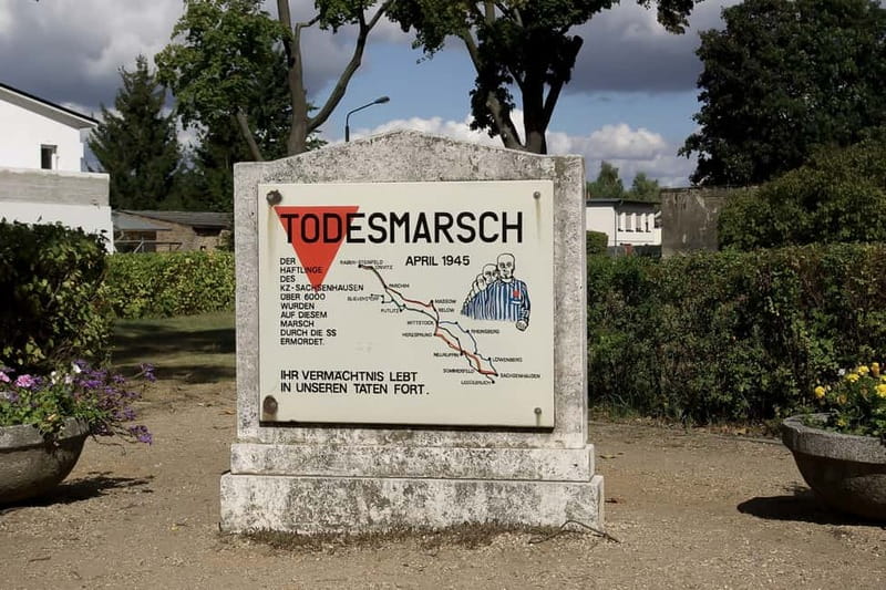 Berlin & Sachsenhausen: 5-Hour Tour "Third Reich" by VW-Bus - Topography of Terror: the documentation center and what to look for