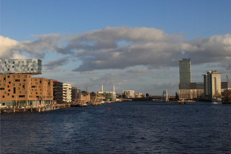 Berlin: Scavenger Hunt through Friedrichshain - Getting There, Food, and Other Practical Notes