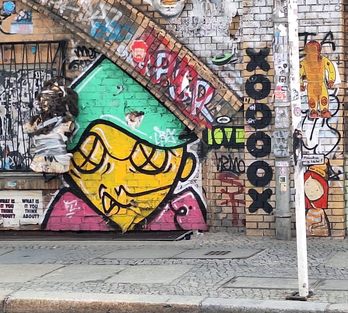 Berlin: Secrets of Berlin Bike Tour - Mauerpark and the rhythm of Berlin in the open air