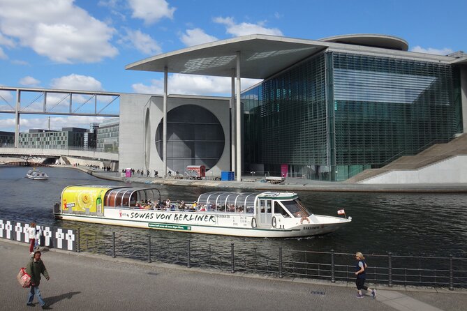 Berlin sightseeing boat tour on the Spree - Berlin TV Tower and the “you are here” feeling of the skyline